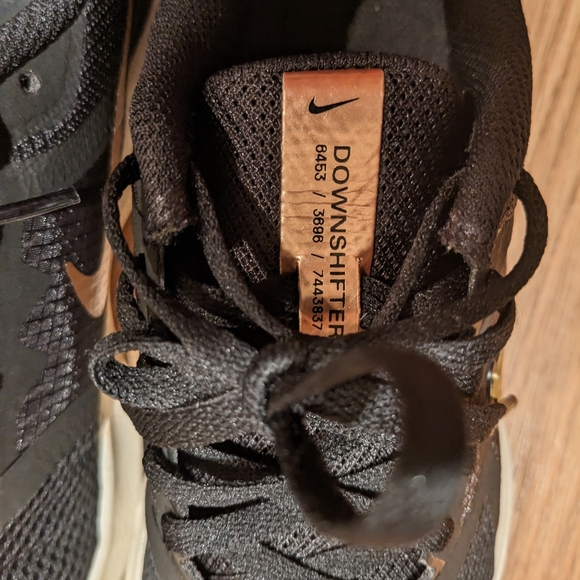Nike downshifter running shoes, size 5.5 - Picture 3 of 5